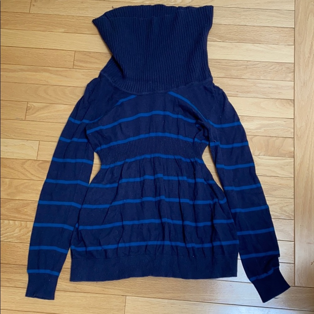 Liz Lange Maternity Turtleneck sweater